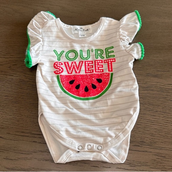 Used/good used condition- bundle of 8 items - bodysuits/shorts - size 3-6 months - Picture 12 of 16